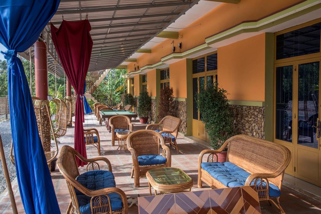Nomads Guesthouse Kampot Exterior photo
